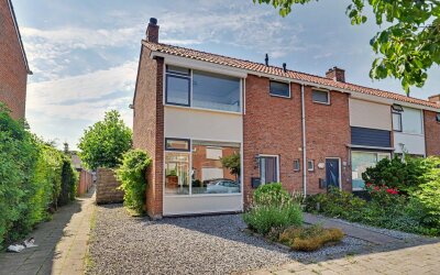 Perestraat 23
