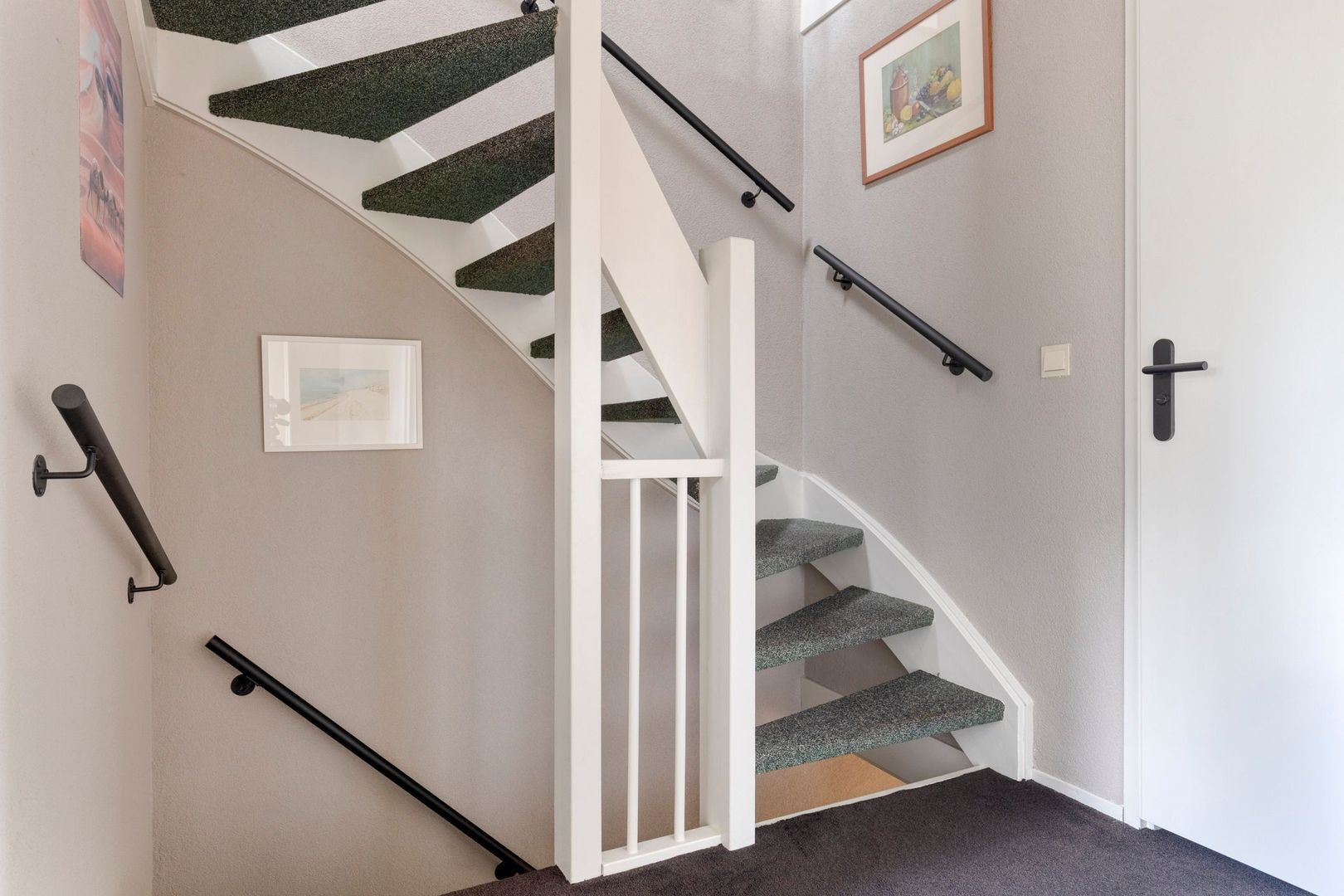 Tussenwoning te koop: Europalaan 56, Goes
