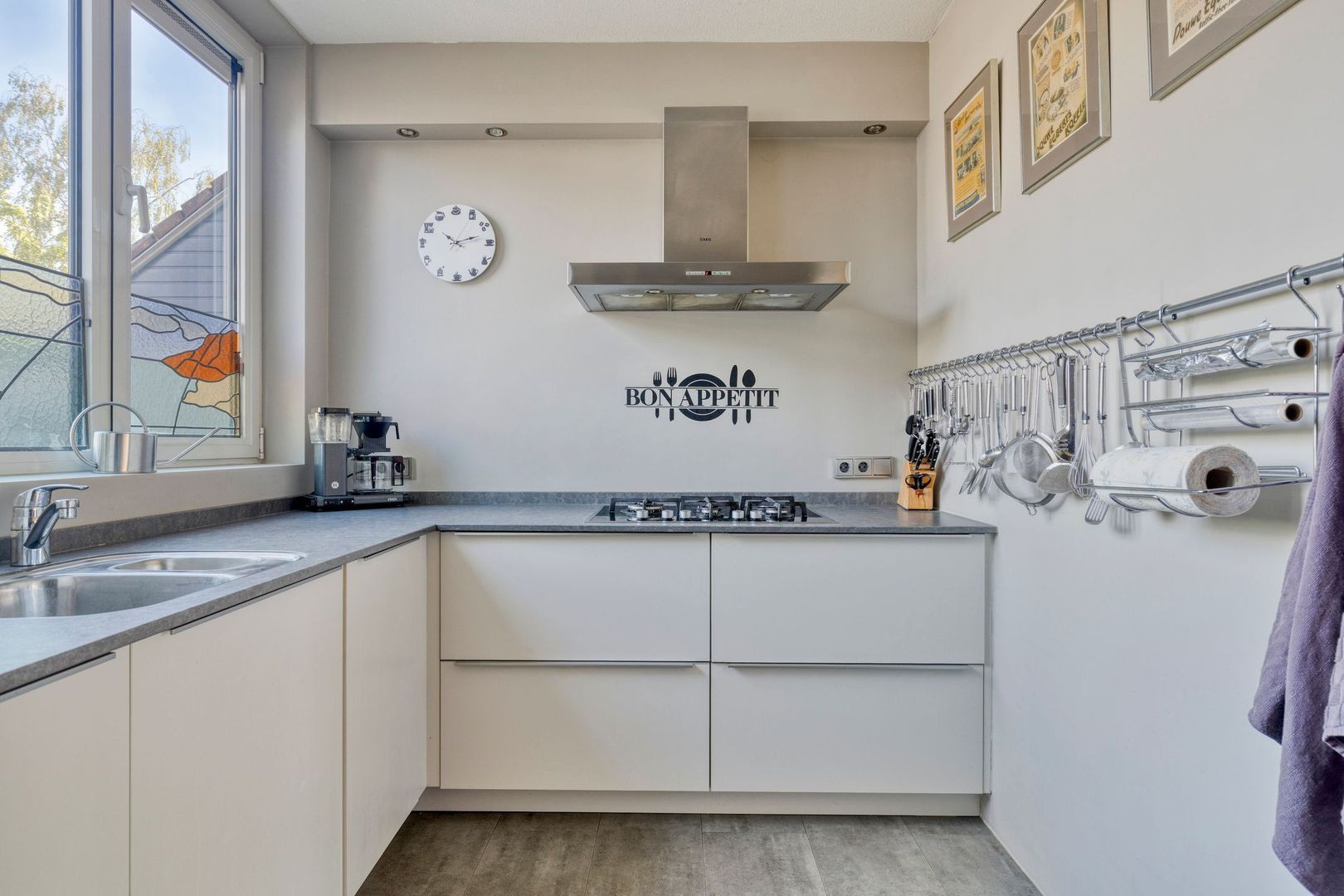 Tussenwoning te koop: Europalaan 56, Goes