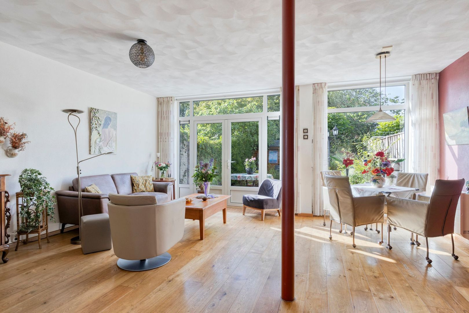 Tussenwoning te koop: Europalaan 56, Goes
