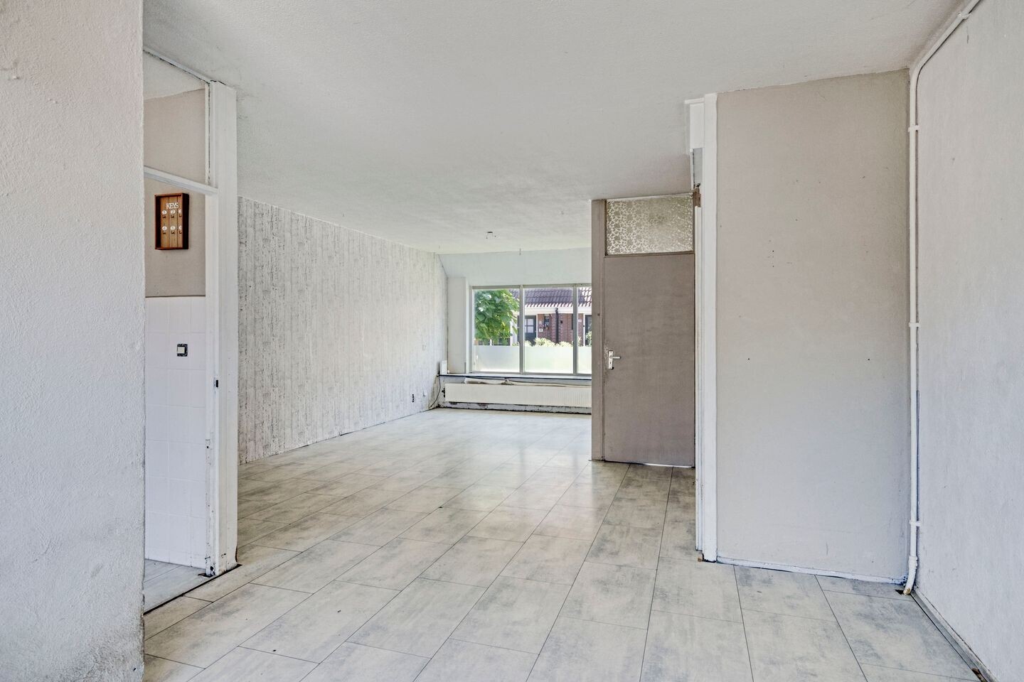 Tussenwoning te koop: Reaganlaan 21, Goes