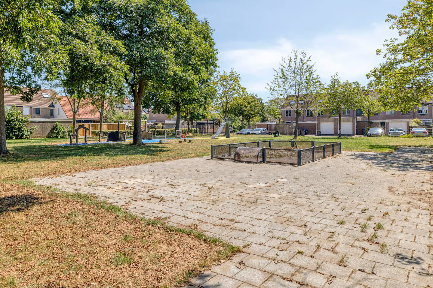 Tussenwoning te koop: Reaganlaan 21, Goes