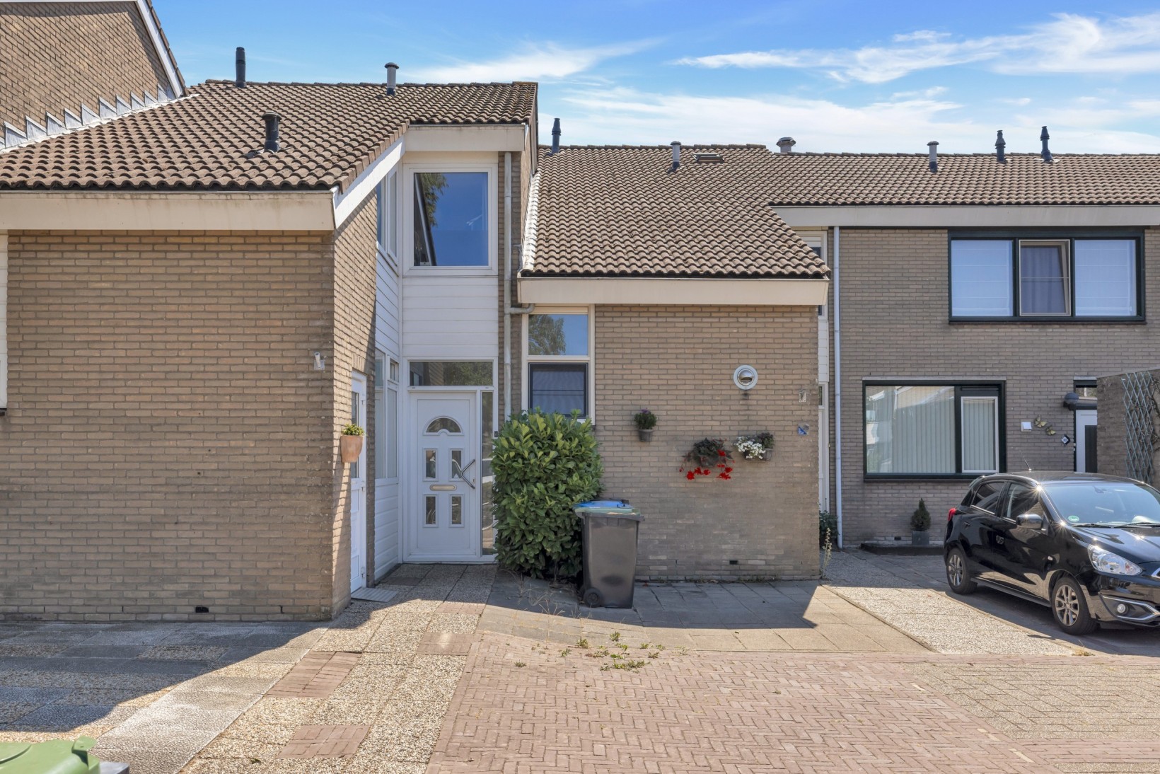 Tussenwoning te koop: Calsstraat 26, Goes