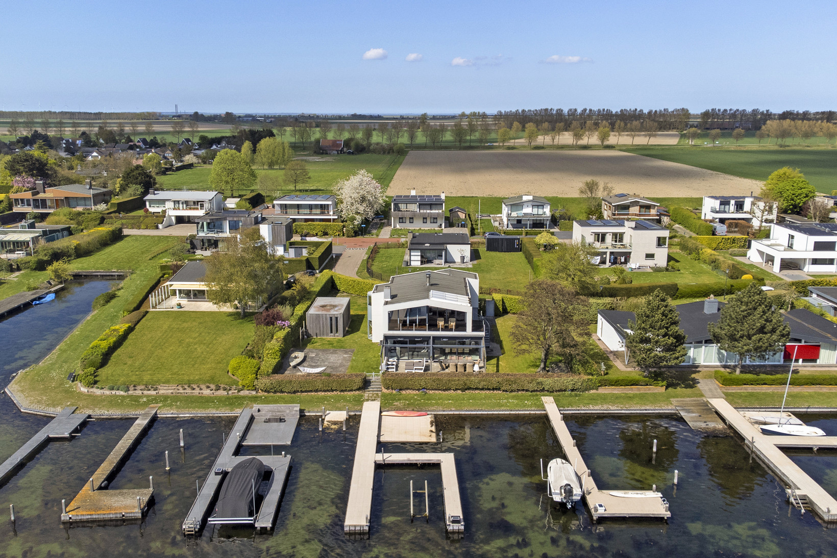 Vrijstaande woning te koop: Valkenlaan 6, Kortgene