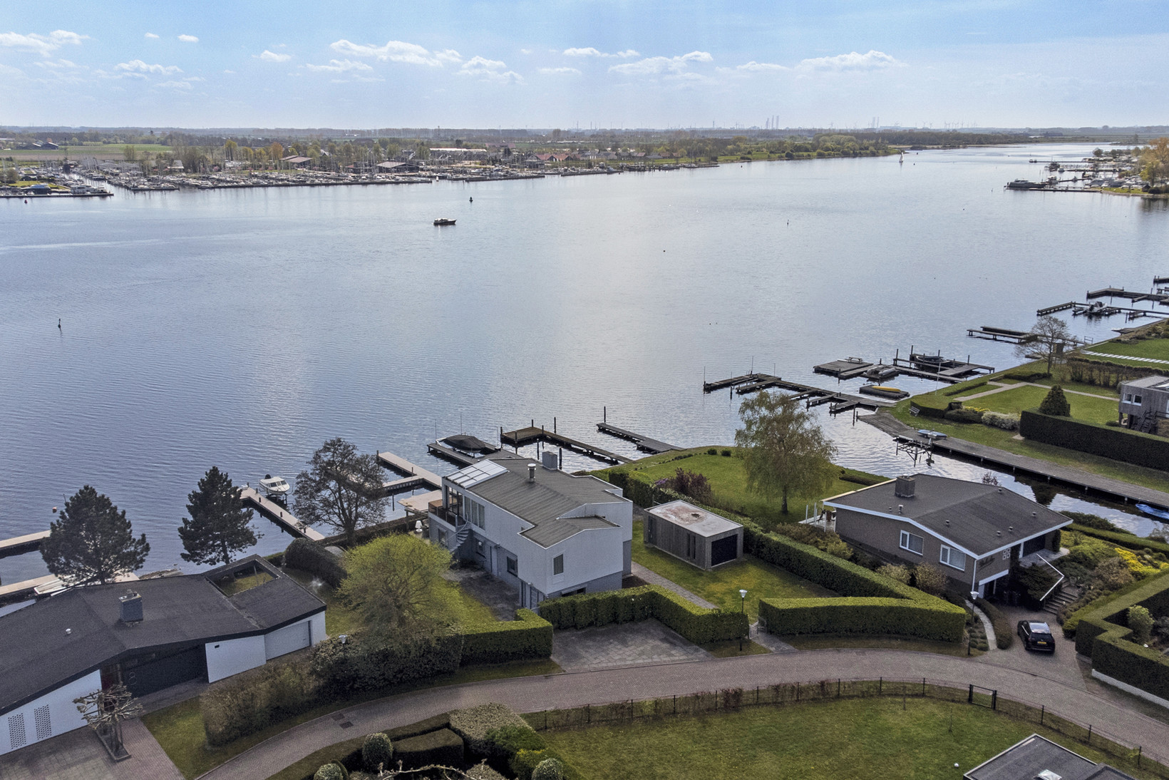 Vrijstaande woning te koop: Valkenlaan 6, Kortgene