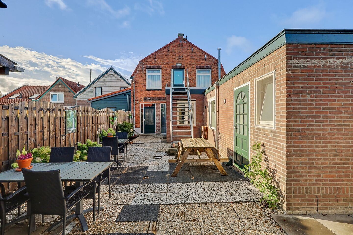 Hoekwoning te koop: Kerkstraat 12, Wissenkerke