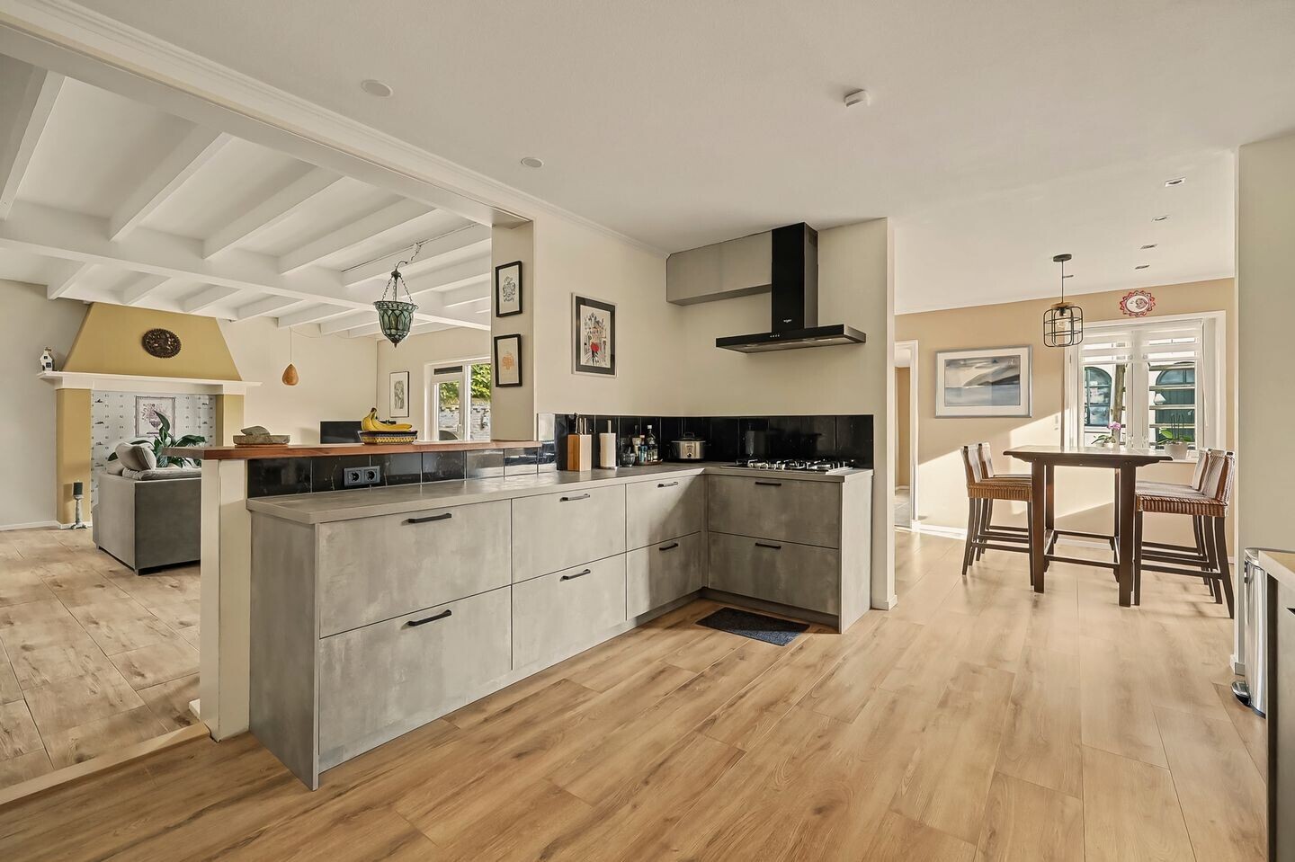 Hoekwoning te koop: Kerkstraat 12, Wissenkerke