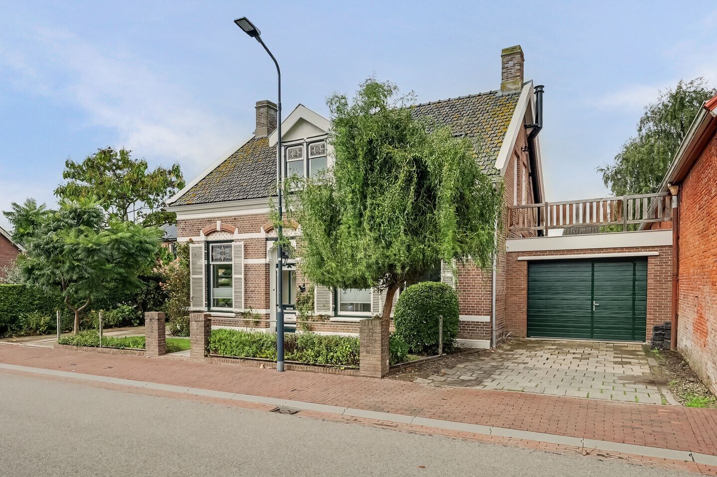 Twee-onder-één-kap te koop: Veerweg 138, Kamperland
