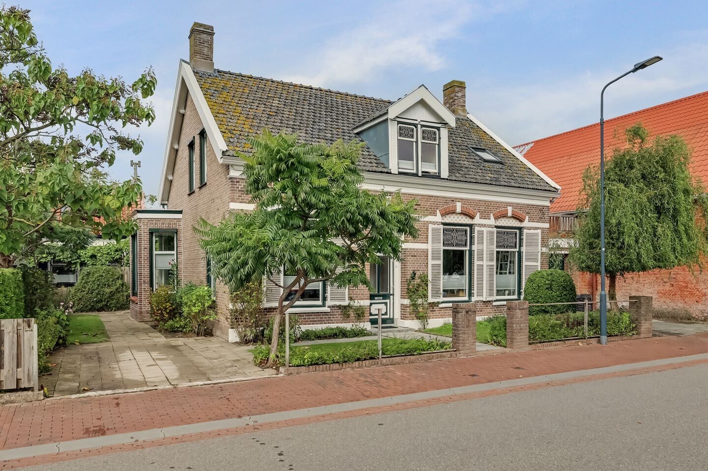 Twee-onder-één-kap te koop: Veerweg 138, Kamperland