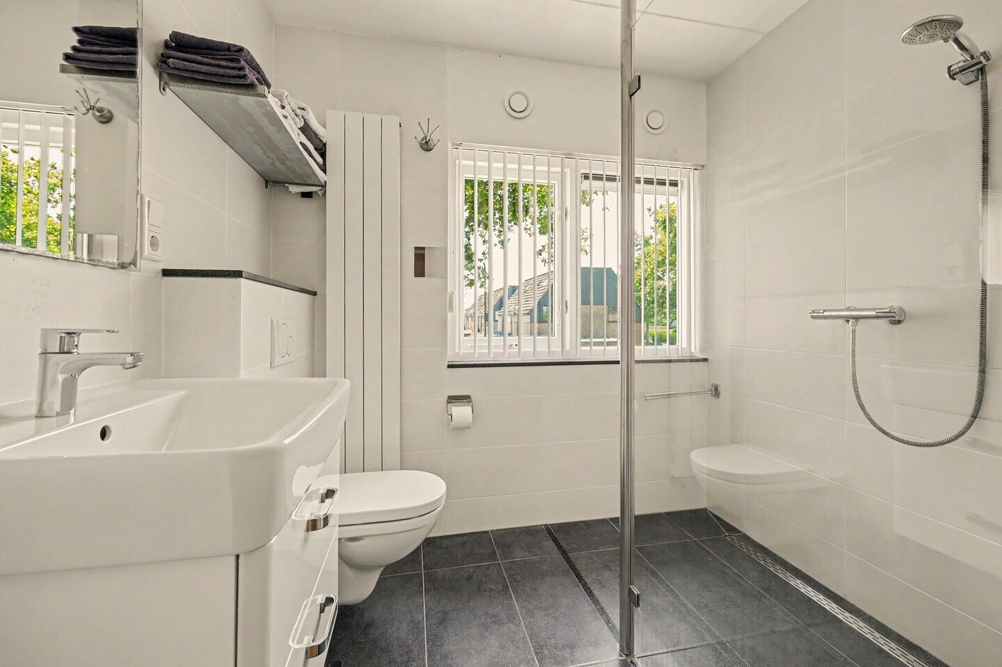 Tussenwoning te koop: Ripstraat 4, Kamperland
