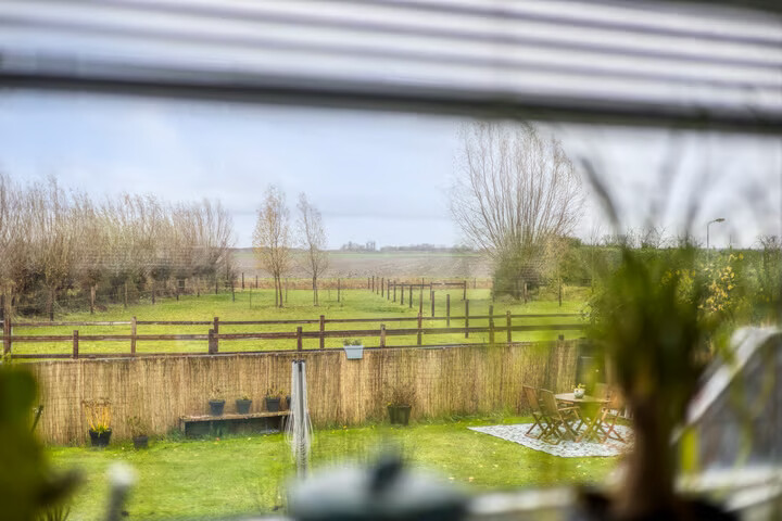 Appartement te koop: Provincialeweg 21, Geersdijk