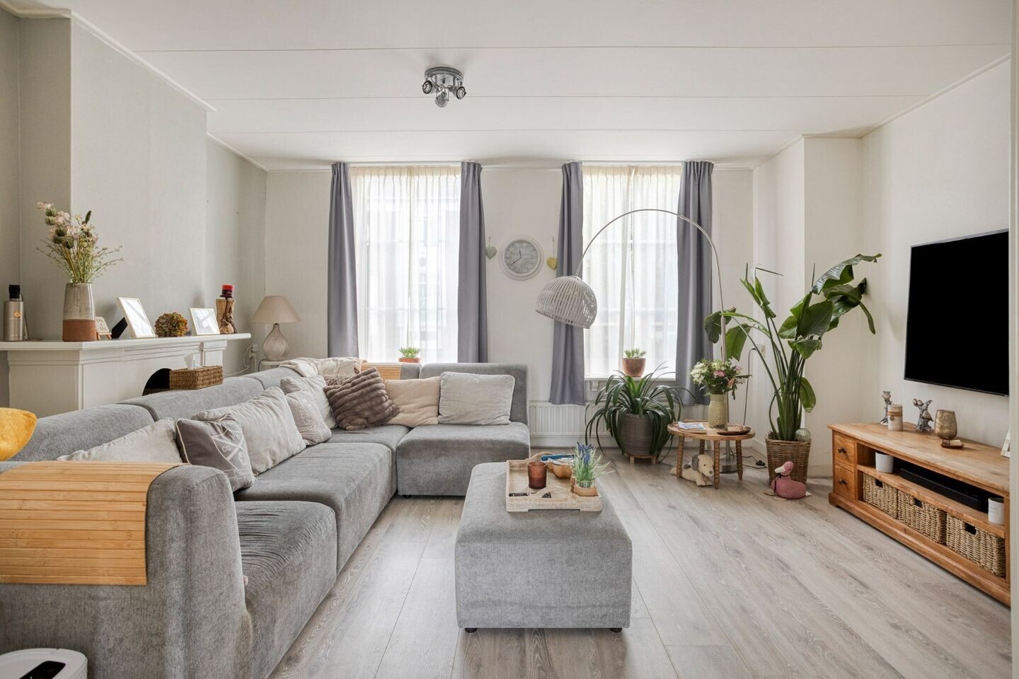 Hoekwoning te koop: Nieuwstraat 36, Oostburg