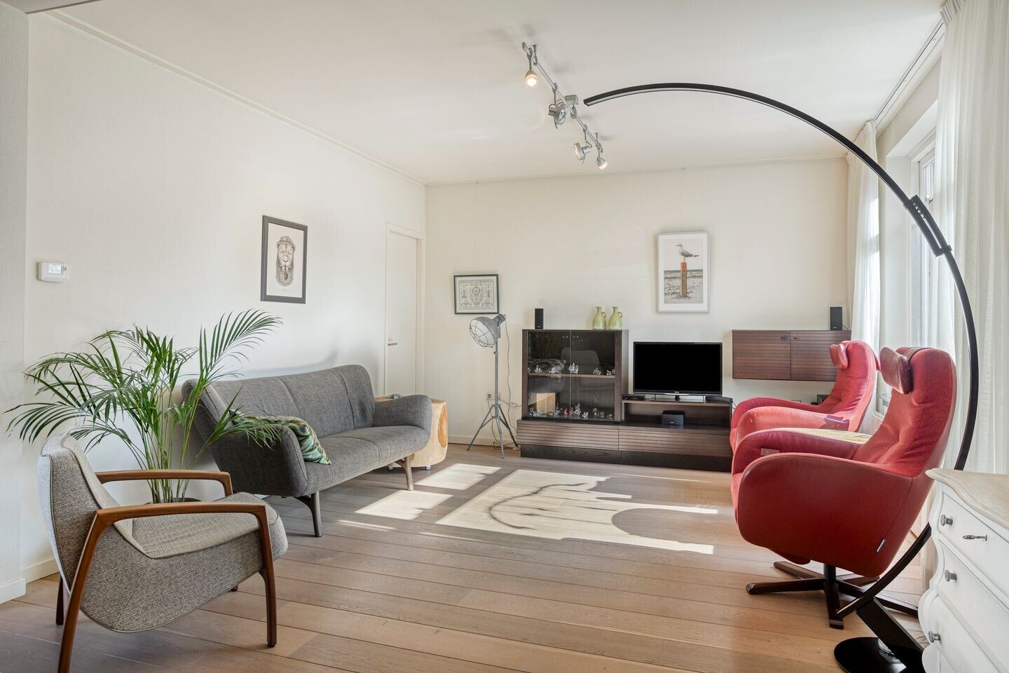 Tussenwoning te koop: Scheepvaartstraat 13, Breskens