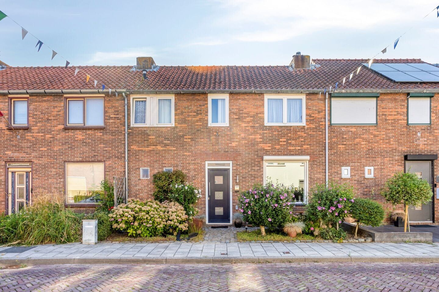 Tussenwoning te koop: Scheepvaartstraat 13, Breskens