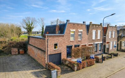 Oude Rijksw. 50