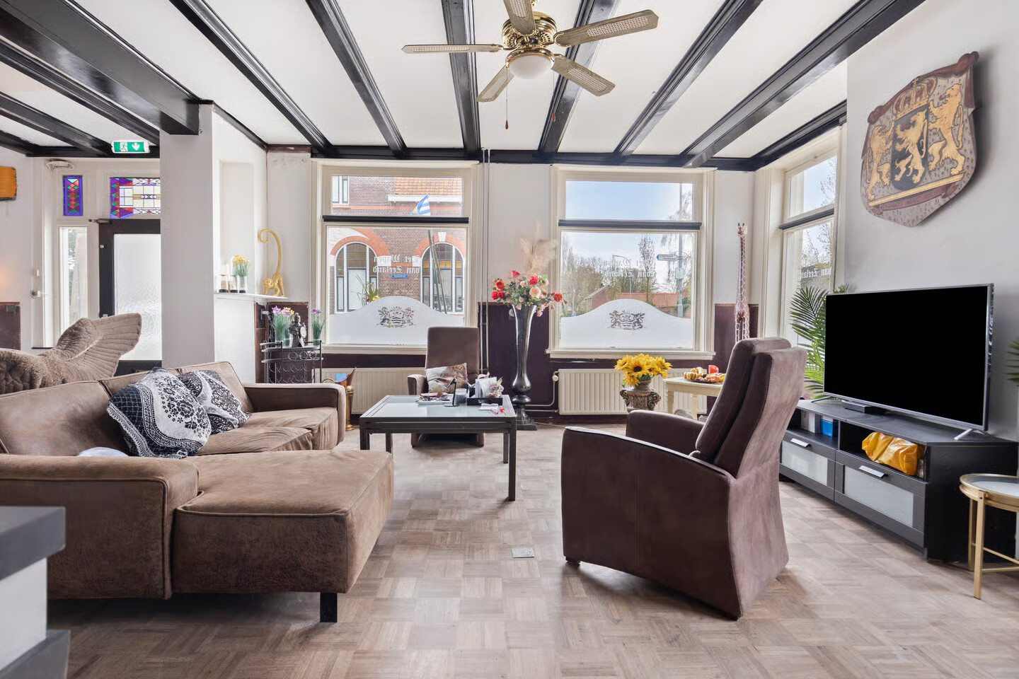 Tussenwoning te koop: Dorpsstraat 2, Hoofdplaat