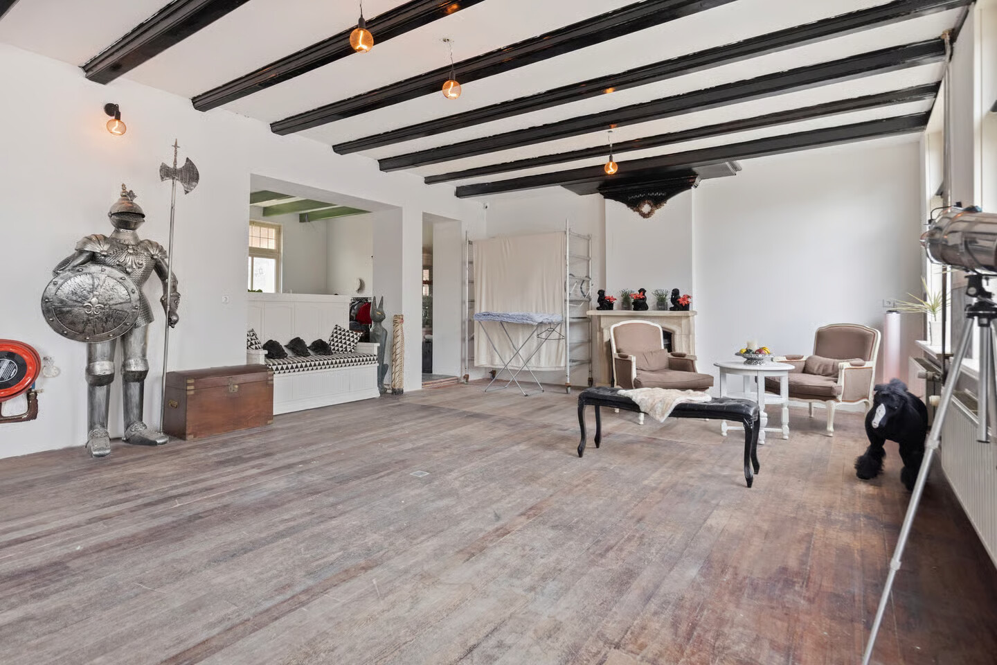 Tussenwoning te koop: Dorpsstraat 2, Hoofdplaat