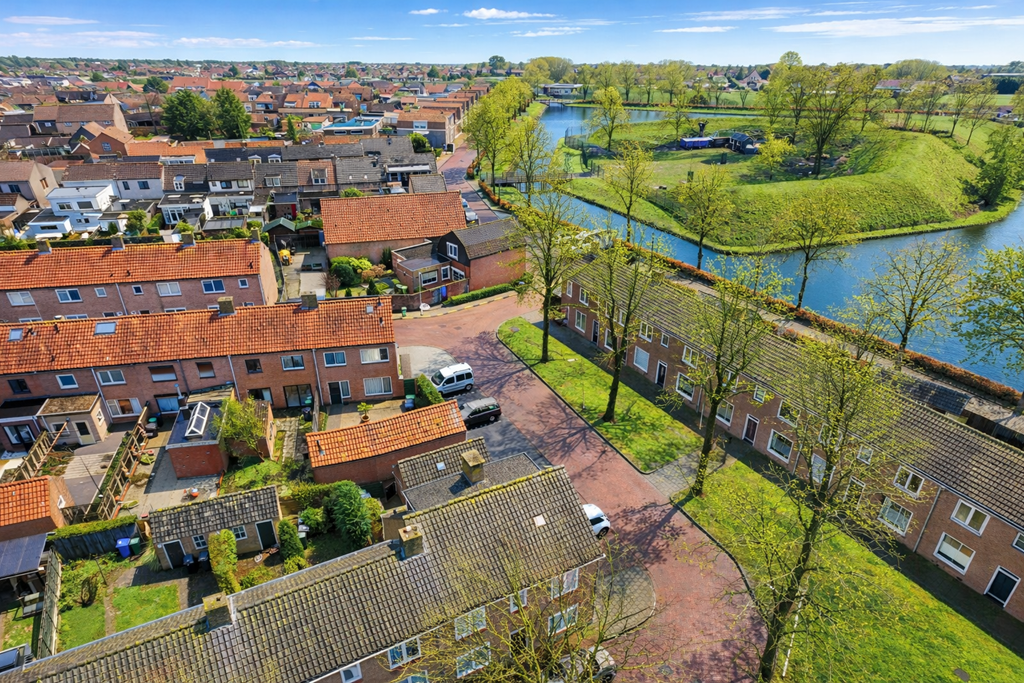 Hoekwoning te koop: Prinsessenstraat 9, Ijzendijke