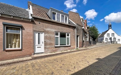 Burg. Maarleveldstraat 14