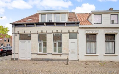 van Bovenstraat 21