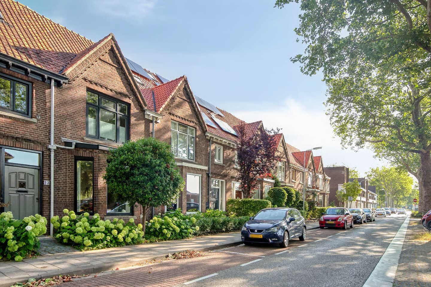 Tussenwoning te koop: van Steenbergenlaan 13, Terneuzen