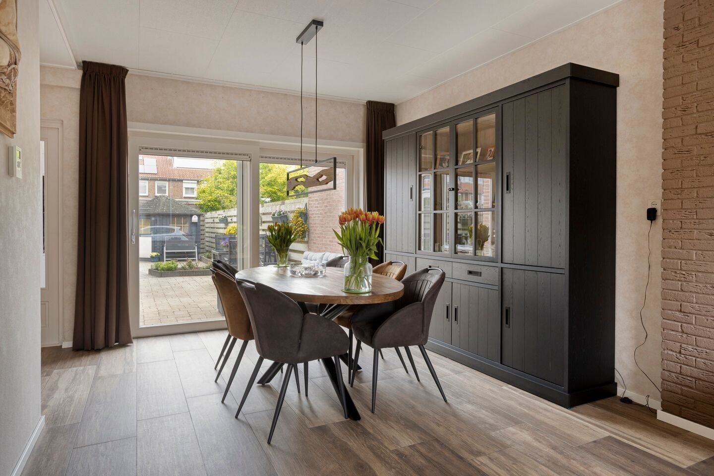 Tussenwoning te koop: Irenestraat 26, Terneuzen
