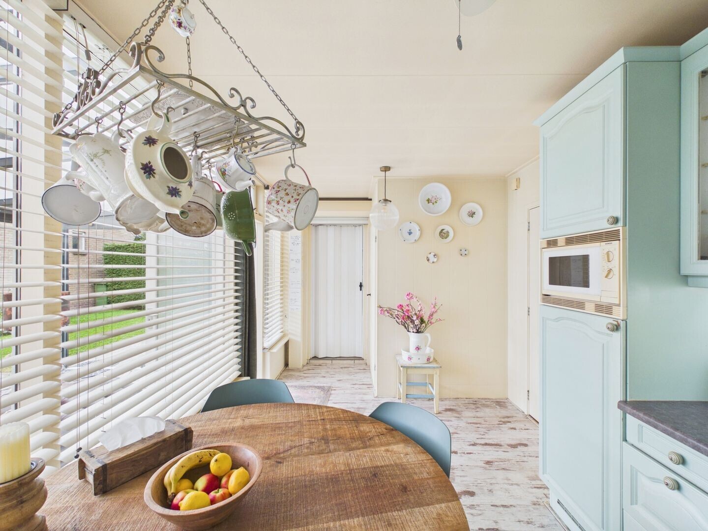 Hoekwoning te koop: Margrietstraat 1, Terneuzen