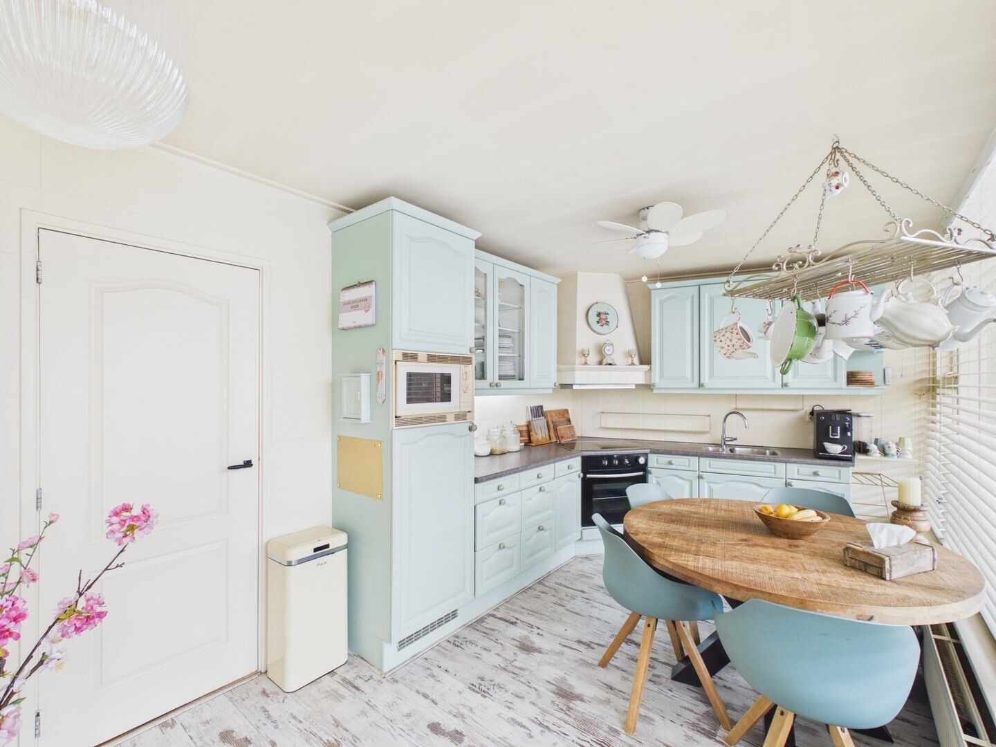 Hoekwoning te koop: Margrietstraat 1, Terneuzen