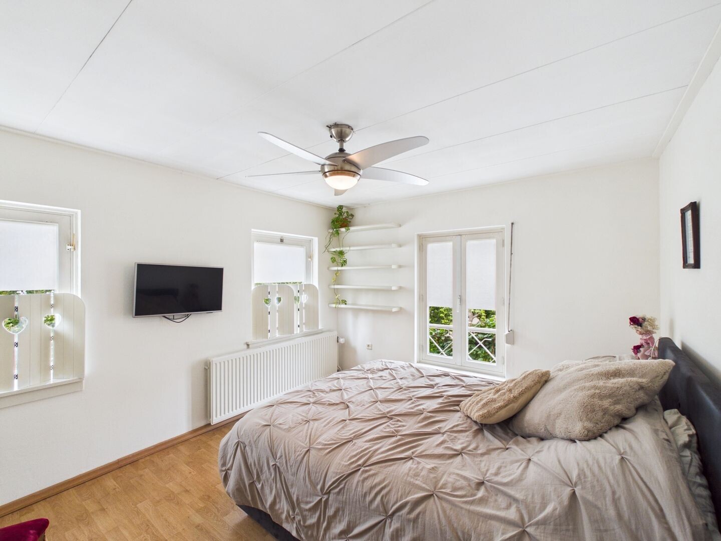 Hoekwoning te koop: Margrietstraat 1, Terneuzen