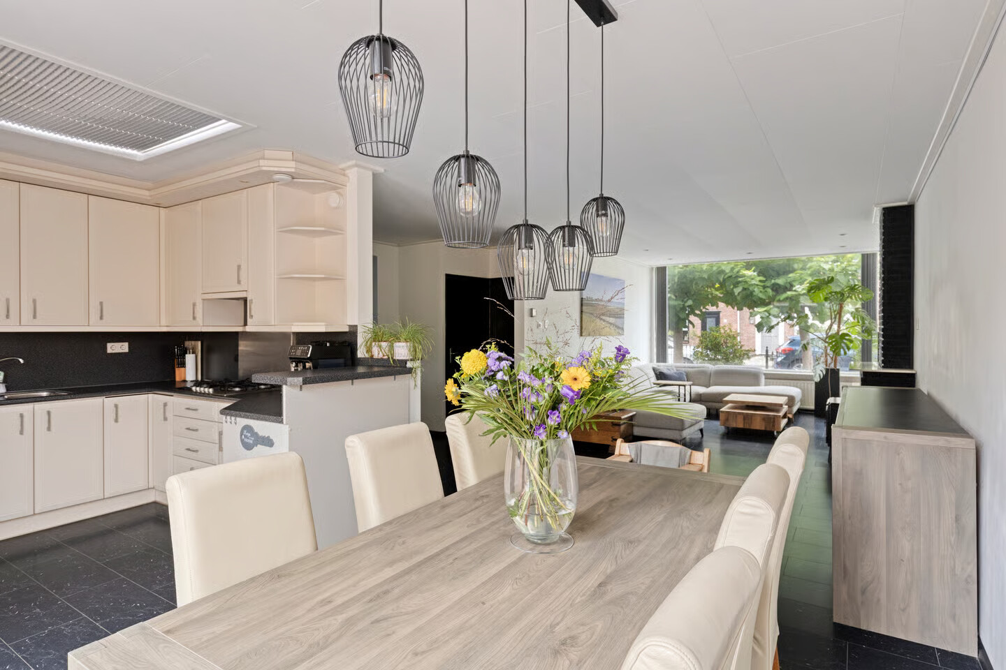 Tussenwoning te koop: Marijkestraat 12, Terneuzen
