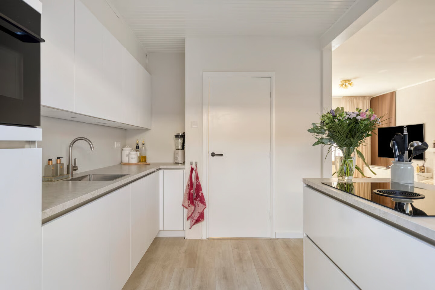 Hoekwoning te koop: Hobbemastraat 11, Terneuzen