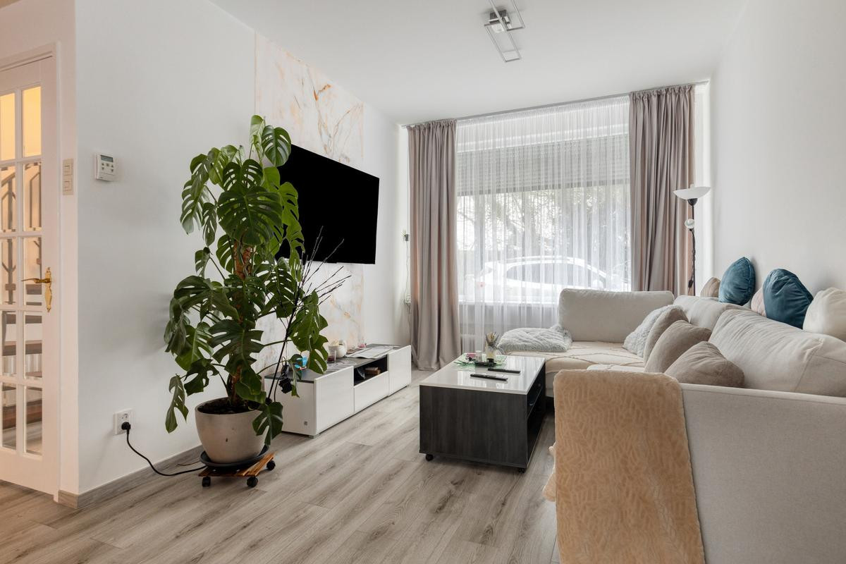 Vrijstaande woning te koop: Middenstraat 22, Sluiskil