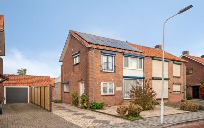 Spoorstraat 54