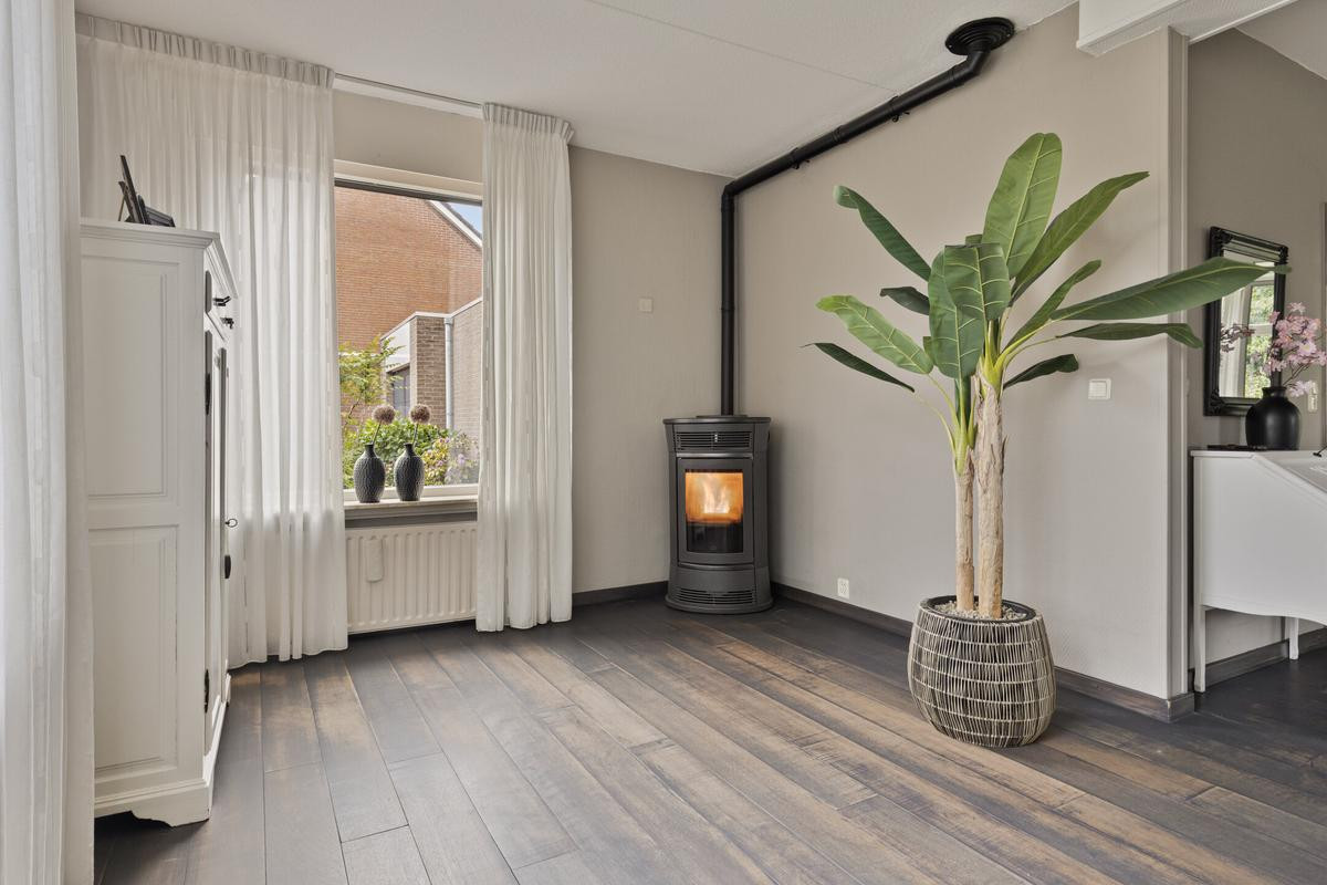 Hoekwoning te koop: ds. Raamshof 2, Hoek