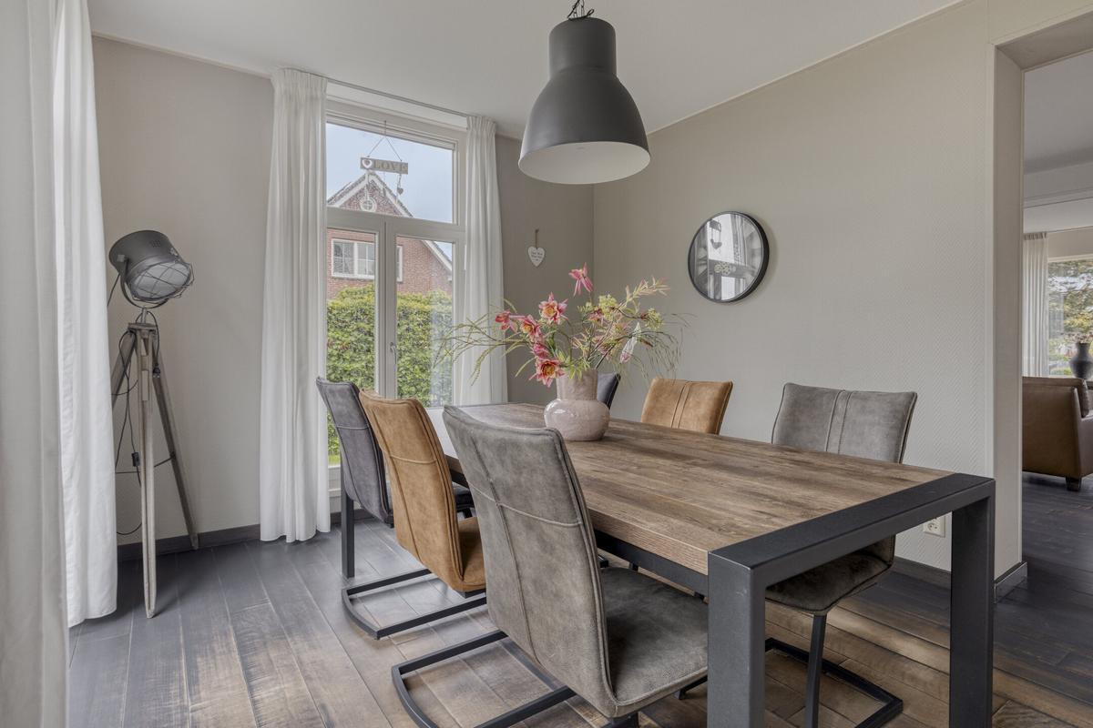 Hoekwoning te koop: ds. Raamshof 2, Hoek