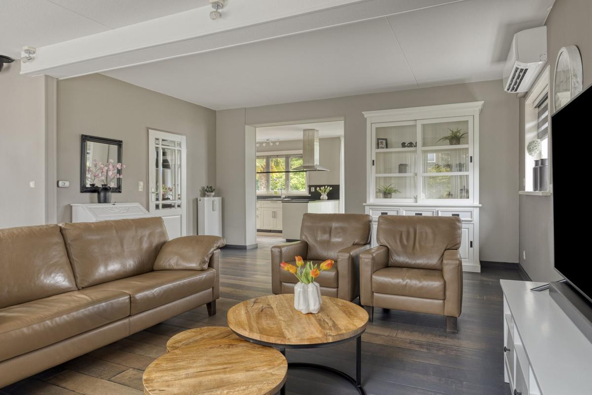 Hoekwoning te koop: ds. Raamshof 2, Hoek