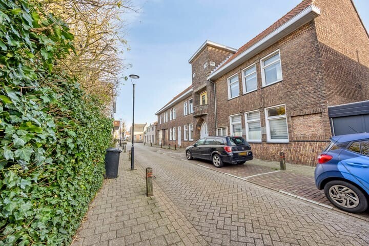 Vrijstaande woning te koop: Molendijk 5, Hoek