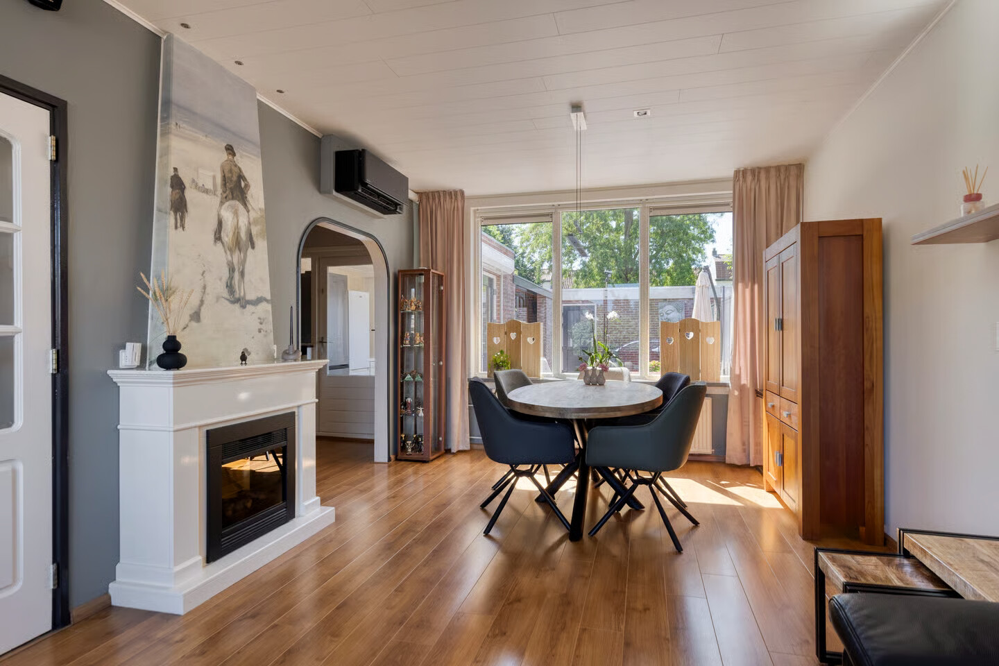Tussenwoning te koop: Azaleastraat 11, Hoek