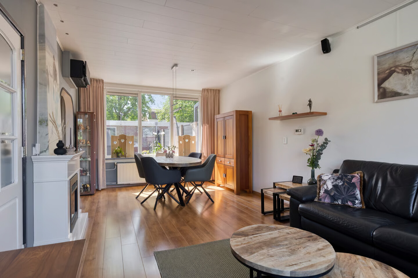 Tussenwoning te koop: Azaleastraat 11, Hoek