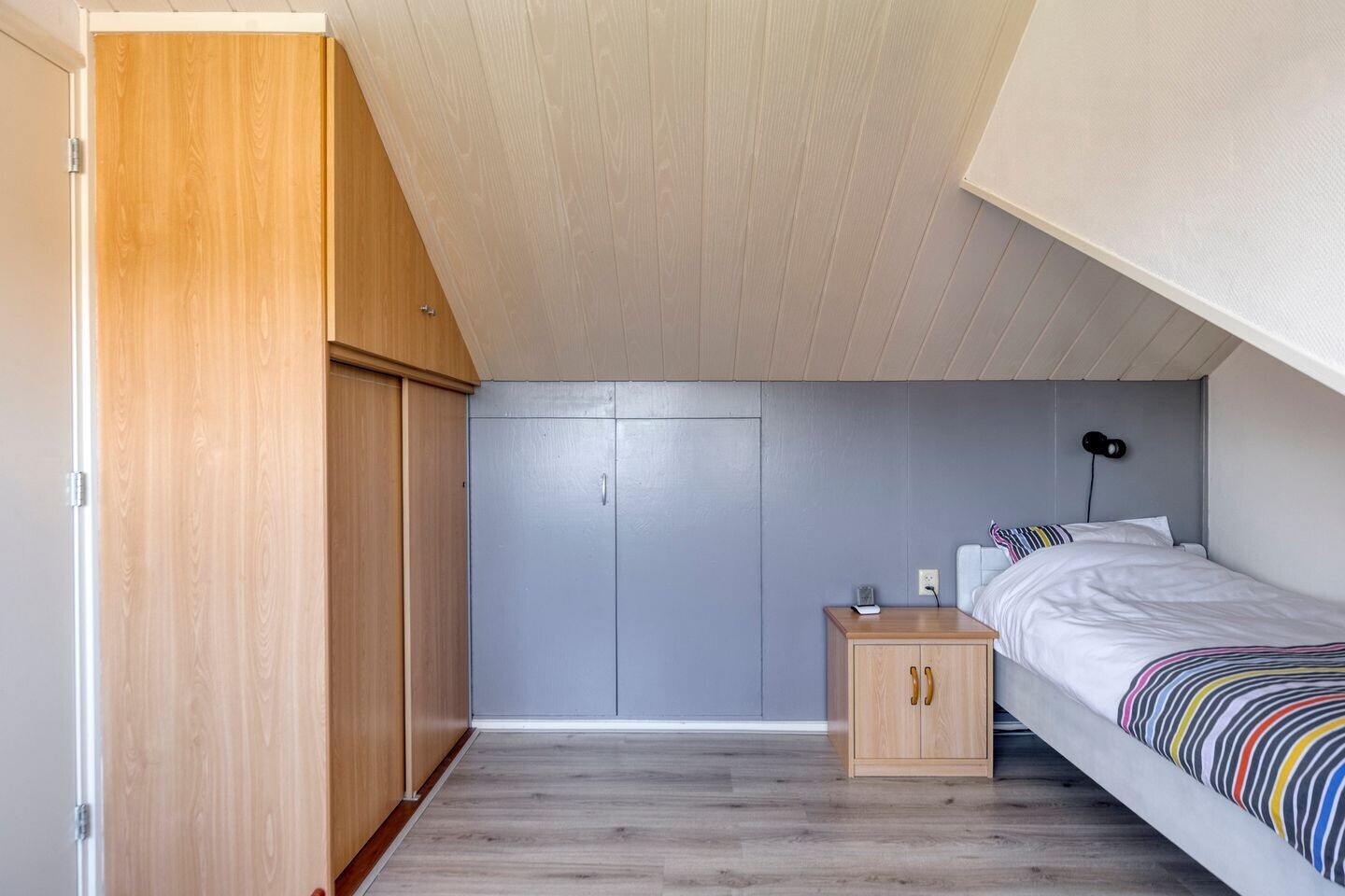 Tussenwoning te koop: Azaleastraat 11, Hoek