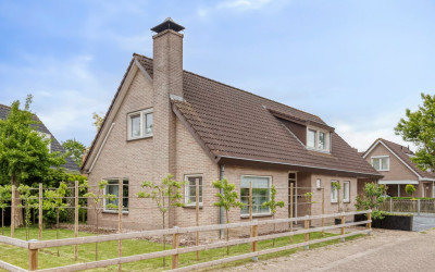 Burg. Hendrik Wolferthof 35