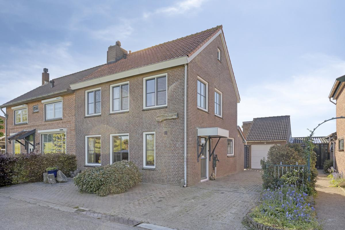 Twee-onder-één-kap te koop: Val 3, Zaamslag