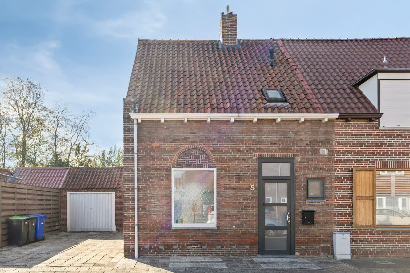 Twee-onder-één-kap te koop: Calandstraat 5, Sas Van Gent