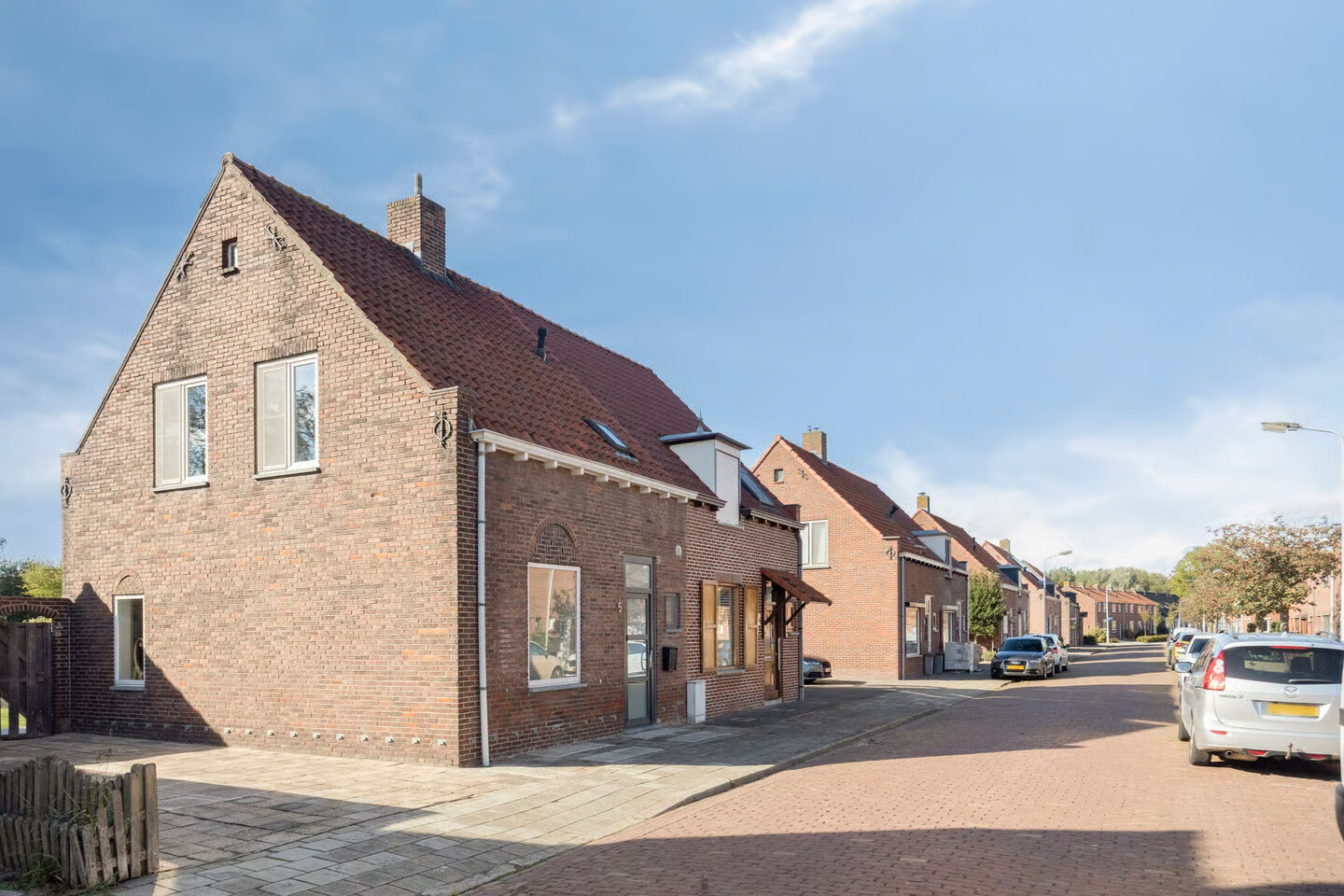 Twee-onder-één-kap te koop: Calandstraat 5, Sas Van Gent