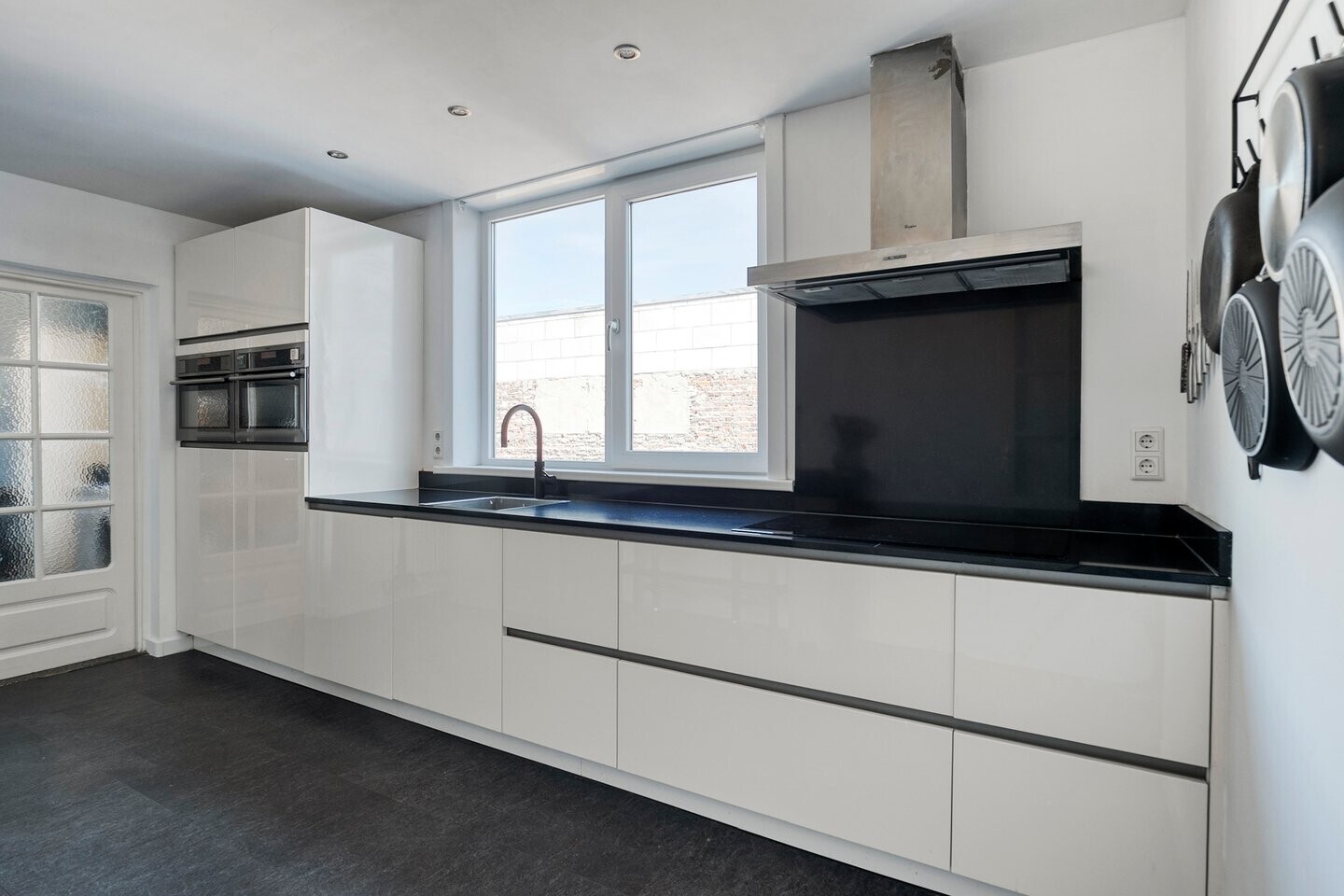 Tussenwoning te koop: Oostdam 4, Sas Van Gent