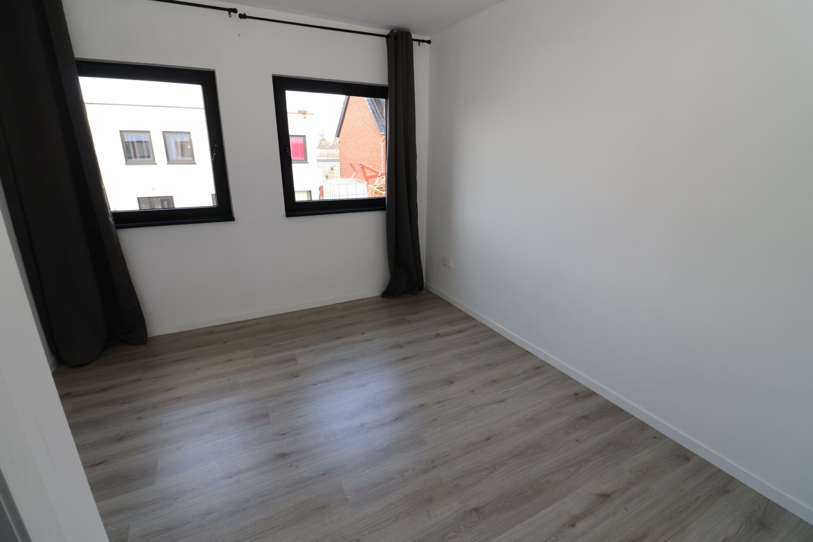 Tussenwoning te koop: Joost Hamerlinckstraat 10, Sas Van Gent