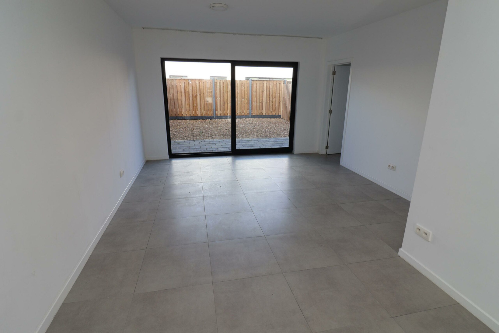 Tussenwoning te koop: Joost Hamerlinckstraat 10, Sas Van Gent
