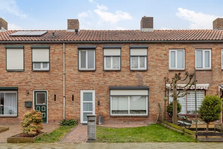 Tussenwoning te koop: Coehoornstraat 12, Sas Van Gent