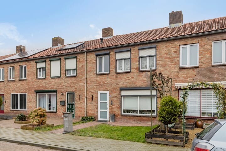 Tussenwoning te koop: Coehoornstraat 12, Sas Van Gent