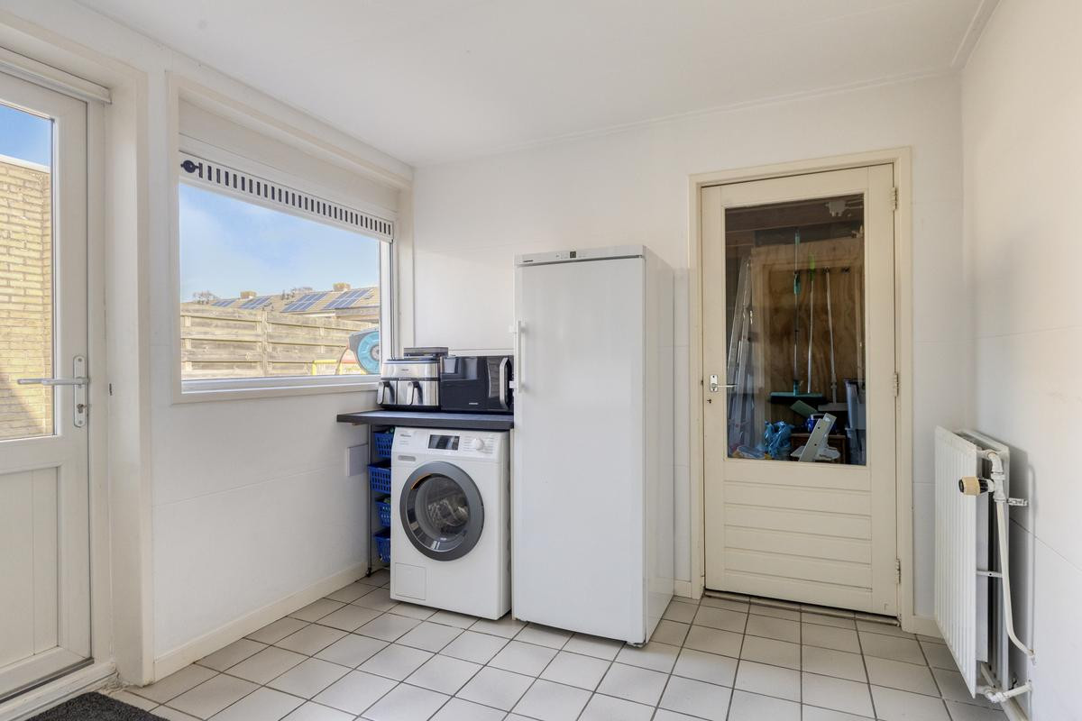 Tussenwoning te koop: Sportparklaan 6, Philippine